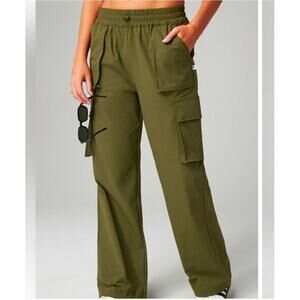 Fabletics Heights Cargo Pants Utility Green Large